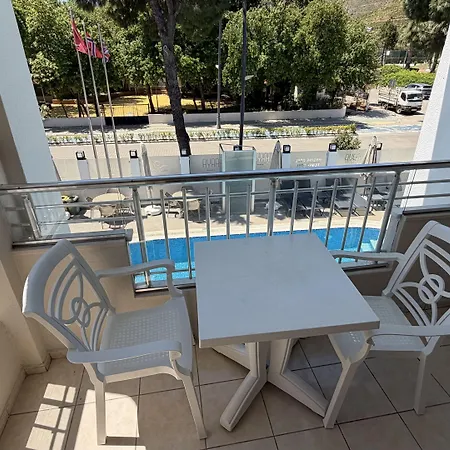 Hotel Arya Apart