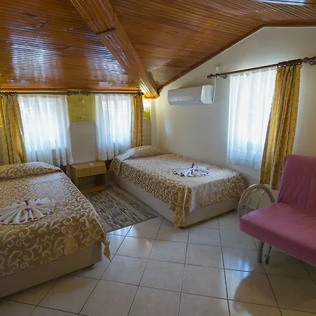 Hotel Arya Apart