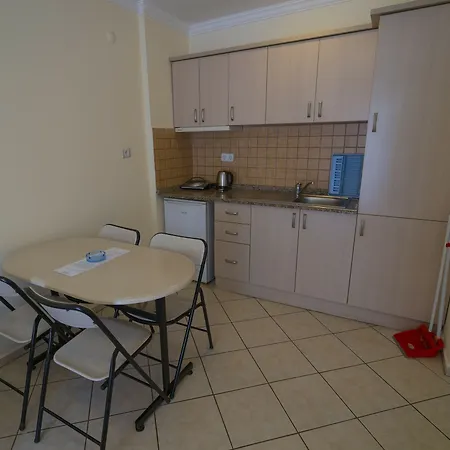 Hotel Arya Apart