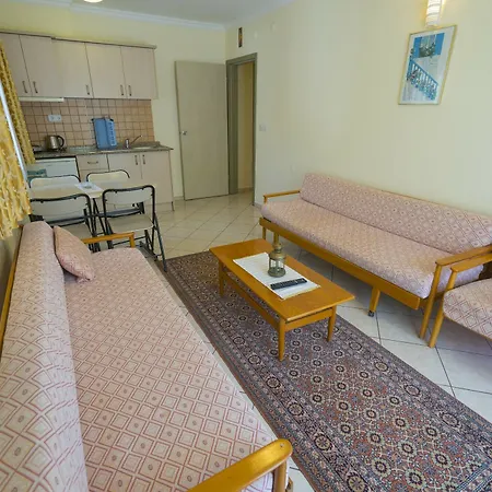 Arya Apart Hotel